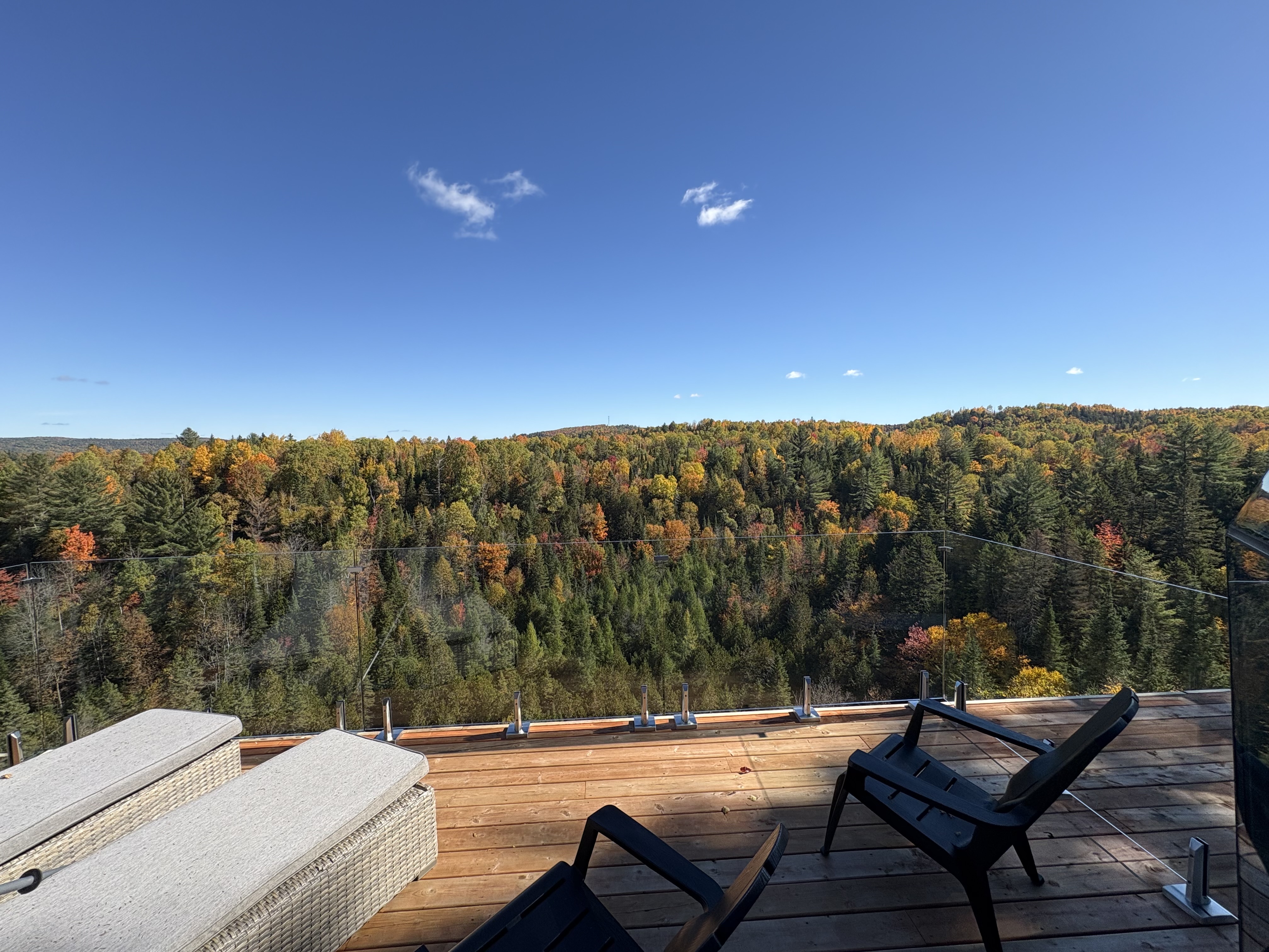 Cloisons en verre sur mesure commercial - Géco Vitrerie Montréal